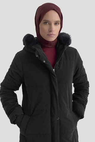 Armine Trend Boydan Fermuarlı Yanları Fermuar Detaylı Kapüşonu Kürklü Mont Lacivert 25kt744
