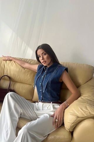 Mavi Yaka Detaylı Denim Crop Mavi