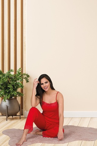 Kadın Kırmızı Renkli Pamuklu Likralı Askılı Dantel Detaylı Pijama Takımı 28451 Kırmızı