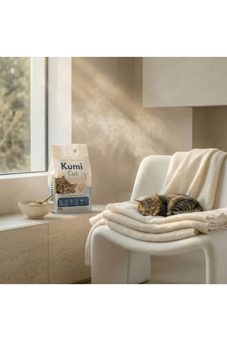Kumi Cat Eko-premium Şefkatli Temizlik Bebek Pudrası Kokulu Kedi Kumu, Güçlü Topaklanan Bentonit 5 L