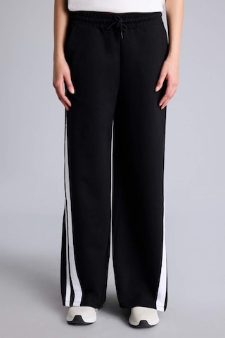 Defacto Wıde Leg Geniş Paça Standart Boy Sporcu Pantolon E7719ax26spbk81 Siyah-bk81