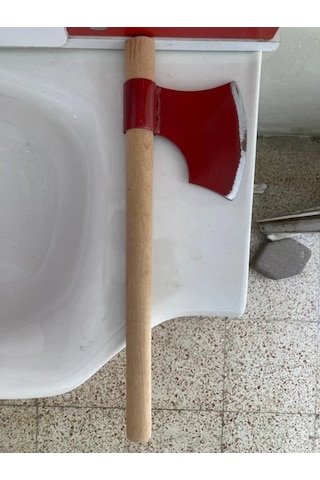 Çankaya Kırmız Ahşap Saplı Balta