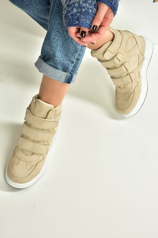 Fox Shoes V367856002 Bej Süet Gizli Topuklu Cırtlı Spor Bot Bej