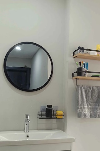Dekoratik Yuvarlak Ayna 45 Cm Çap Antre Hol Koridor Duvar Salon Mutfak Banyo Ofis Makyaj Aynası - Siyah Siyah