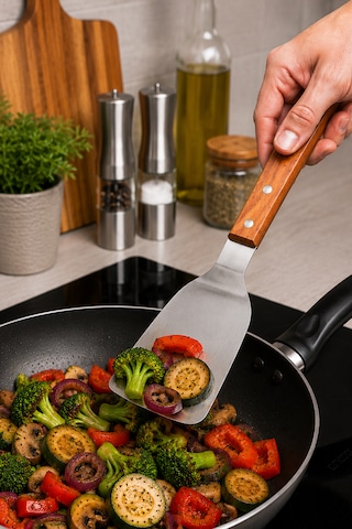 Japon Spatulası Bıçaklı Ve Delikli - Profesyonel 304 Kalite - Teppanyaki Stil Spatula - Ahşap Akasya Saplı - Hem Dekoratif Hem Pratik Paslanmaz Çelik