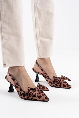 Trendella Leopar Fiyonklu Kitten Topuklu Slingback Kadın Ayakkabı Tr08ms24d Siyah