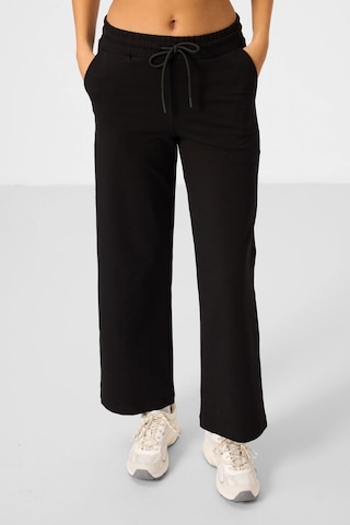 Siyah Dik Yaka Fermuarlı Pamuklu Kadın Eşofman Tunik Takım - 95346 Siyah