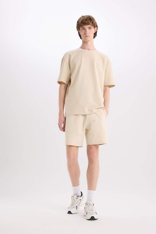 DeFacto Slim Fit Dar Kesim Dar Paça Basic Düz Şort B8674AX25SPBG702