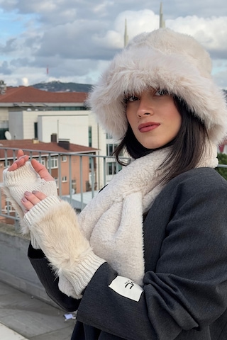 Mollycrush Kadın Peluş Kürk Kışlık Şapka Boyunluk Eldiven Seti 3 Lü Soft Takım Bej