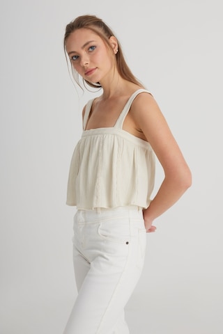 Wrangler Relaxed Fit Geniş Kesim Kare Yaka Ekru Bluz W241604104 Ecru