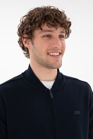 U.S. Polo Assn. Erkek Comfort Fit Yarım Fermuarlı Yaka Lacivert Sweatshirt 50293380-VR033