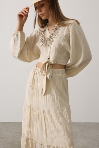 Balon Kollu Etekli Kaş Takım - Taş Altın