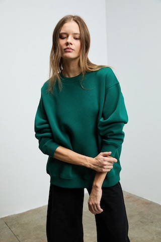 ETHIQUET KARIUS Kadın Organik Pamuklu İçi Polarlı Oversize Yuvarlak Yakalı Koyu Yeşil Sweatshirt