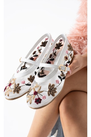Dabab Shoes Begonıa Kadın Beyaz Çiçek Nakışlı Transparan Babet Ayarlanabilir Bantlı Tokalı Düz Taban Ayakkabı