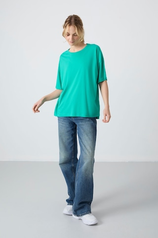 Tommy Life Deniz Yeşili Penye Modal Yumuşak Tuşeli Oversize Fit Basic Kadın T-shirt- 97285 Deniz Yeşili