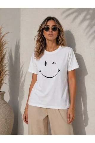 Defymoda Minimal Gülümseyen Yüz Baskılı Tişört Kısa Kol Yazlık T-shirt - Beyaz
