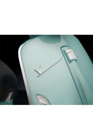 Vespa LX-Primavera-Sprint-946-GTS-GTV Amblem Korna Kapağı *Gümüş* / RIZOMA