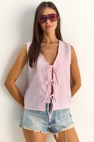 Shade Kadın %100 Pamuk Kalın Askılı Önden Bağlama Detaylı Çizgili Peplum Bluz 60282045 - Beyaz-pembe Çok Renkli
