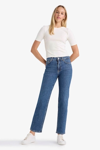 DeFacto Comfort Straight Yüksek Bel Bilek Boy Jean Yıkamalı Pantolon D8154AX25SMNM34