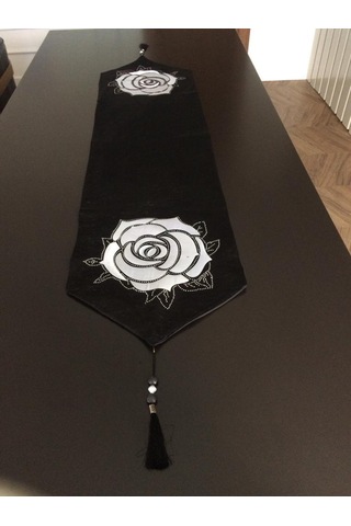 Finezza Siyah Kadife Gül Baskılı 3D Taşlı Püsküllü Runner