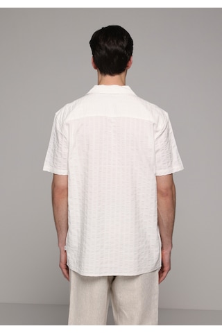 Colin's Colins Regular Fit Apaj Yaka Jakarlı Erkek Beyaz Kısa Kol Gömlek Cl1079893 Q1.v2 Ofw
