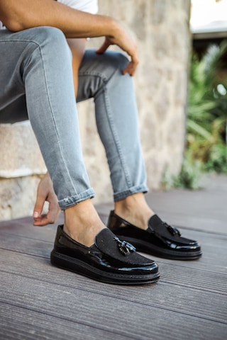 Roof Atelier Erkek Siyah Rugan Püsküllü Loafer Ayakkabı - 002 - Rst Loafer Verniciata Siyah