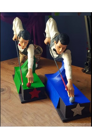 Bilardo Oynayan Adam Biblo - Dekoratif Obje