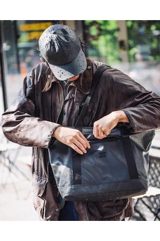 Herschel Alberni Suya Dayanıklı Kumaş Omuz Çantası, 16" Laptop Çok Renkli