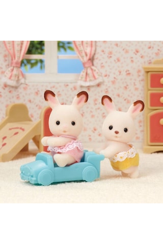 Sylvanian Families Çikolata Kulaklı Tavşan İkiz Bebekleri 5420