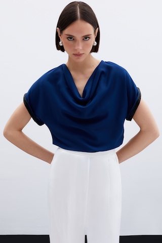 Sateen Kollar Taş Detaylı Salaş Bluz - Lacivert-135981 Lacivert