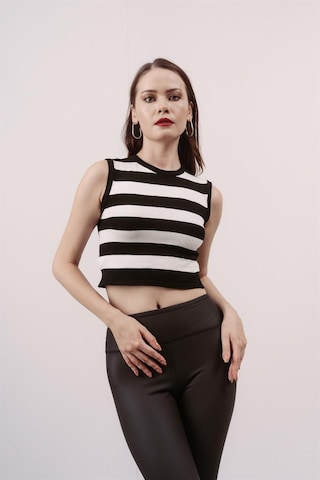 Livanomi Siyah Çizgili Crop Bluz - Siyah
