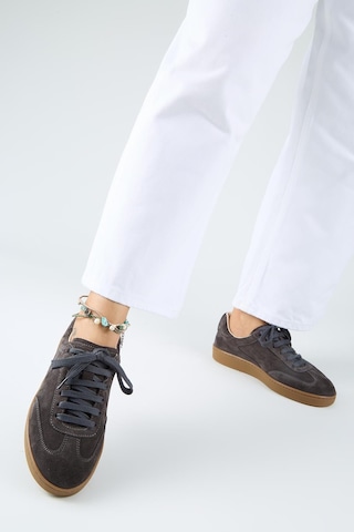 Manijero Krahe Barbella Kadın Hakiki Deri Üç Ayrı Alternatif Bağcıklı Antrasit Sneakers