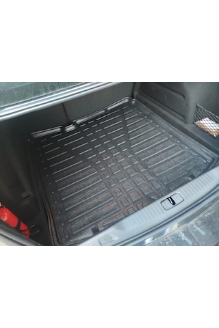 Opel Astra J Sedan Kasa Bagaj Havuzu