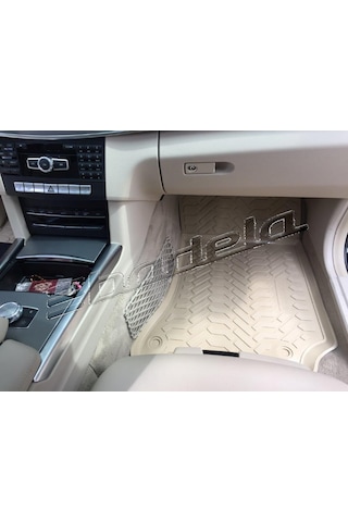 W212 Mercedes Bej Renk Paspas Kokusuz Kaucuk Kayma Yapmaz 1.Kalit