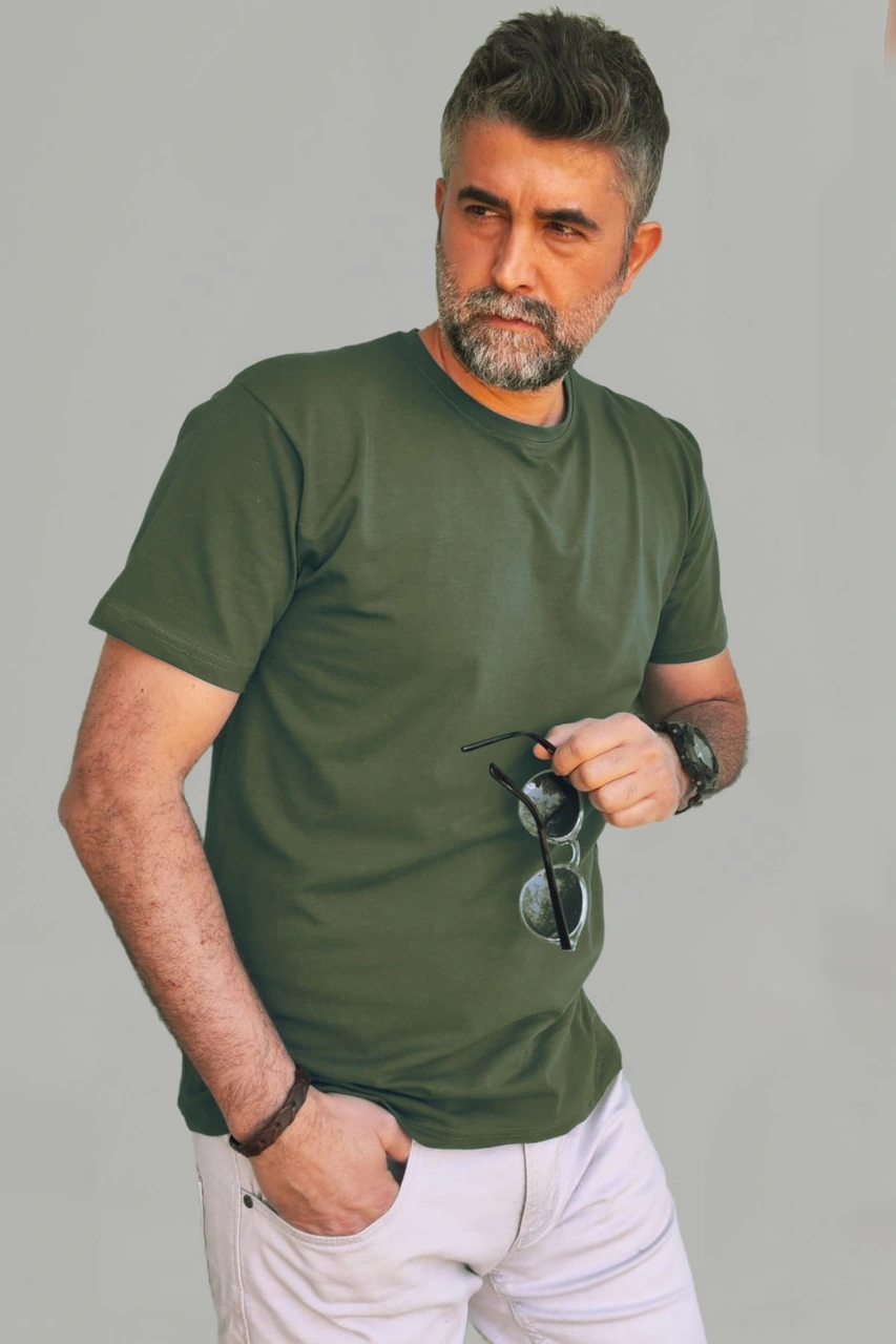 Erkek Yeşil Slim Fit Bisiklet Yaka Pamuk Elastan Basic Tişört Vk-erkektişört-tekli Asker Yeşil