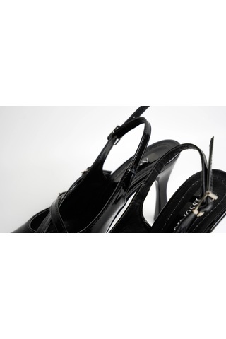 Assortie Siyah Rugan İnce Topuklu Kadın Ayakkabı Çapraz Tokalı, Zarif & Şık Siyah Rugan