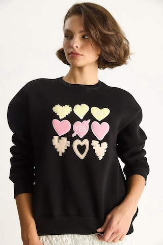 Shade Kadın Bisiklet Yaka Kalp Nakışlı Şardonlu Üç İplik Sweatshirt 6875 60283520 - Siyah