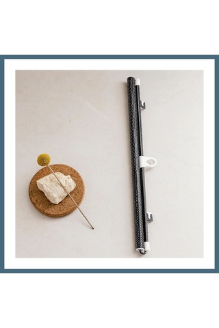 Agc Uygun Sepet 58x125 Cm Pvc Makaralı Araç Cam Güneşliği Vantuzlu Agc Standart