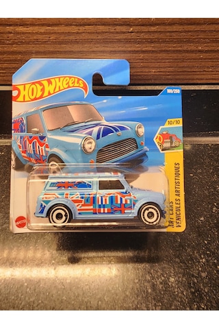 Hot Wheels 1/64 '67 Austin Mini Van