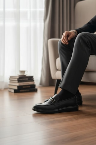 Enoch Hakiki Deri Siyah Metal Aksesuarlı Erkek Comfort Loafer Siyah