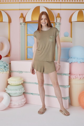 Sevim Kadın Kısa Kol Yağ Yeşili Şortlu Pijama Takım C4t0n551 001