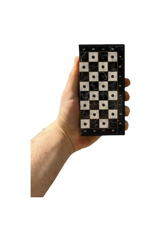 Gifthome Pocket Serisi Küçük Boy Antik Mermer Desenli Kutulu Klasik Satranç Takımı 13,5 X 13,5 Cm.