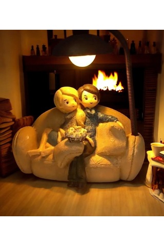 Tv İzleyen Aşıklar Biblo