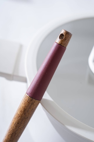 Evero Delikli Silikon Spatula - 28 Cm Kırmızı