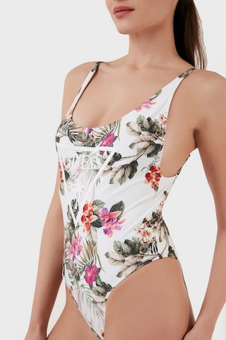 Guess Bayan Mayo E02J33MC045 P06W BEYAZ-YEŞİL Beyaz