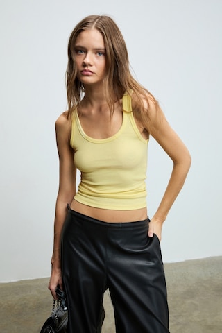 ETHIQUET I ESO Kadın Fitilli Görünümlü Slim Fit Vücuda Oturan Havuz Yakalı Pamuklu Basic Koyu Sarı Atlet