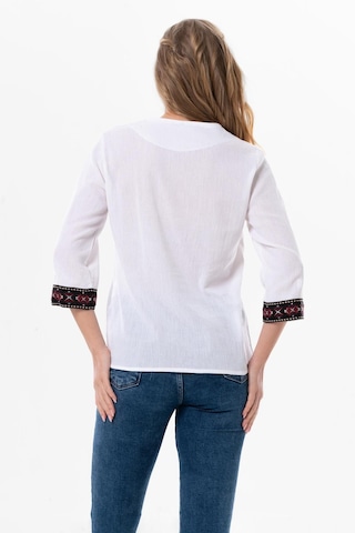 Truvakar Kol V Yaka Nakışlı Talya Şile Bezi Yazlık Bluz Beyaz Byz-beyaz Beyaz