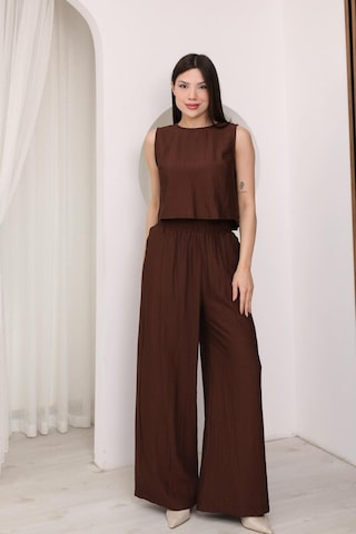 Famoda Kahverengi Sırtı Çapraz Bağcıklı Crop Bluz & Yüksek Bel Palazzo Pantolon Alt Üst Takım