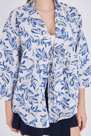 Armonika Kadın Saks-ekru Desenli Keten Görünümlü Önden Bağlamalı Kimono Gömlek Arm-24y001079