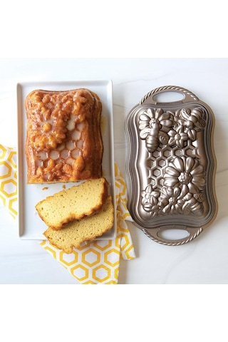 Nordicware Bal Peteği Kek Kalıbı Altın